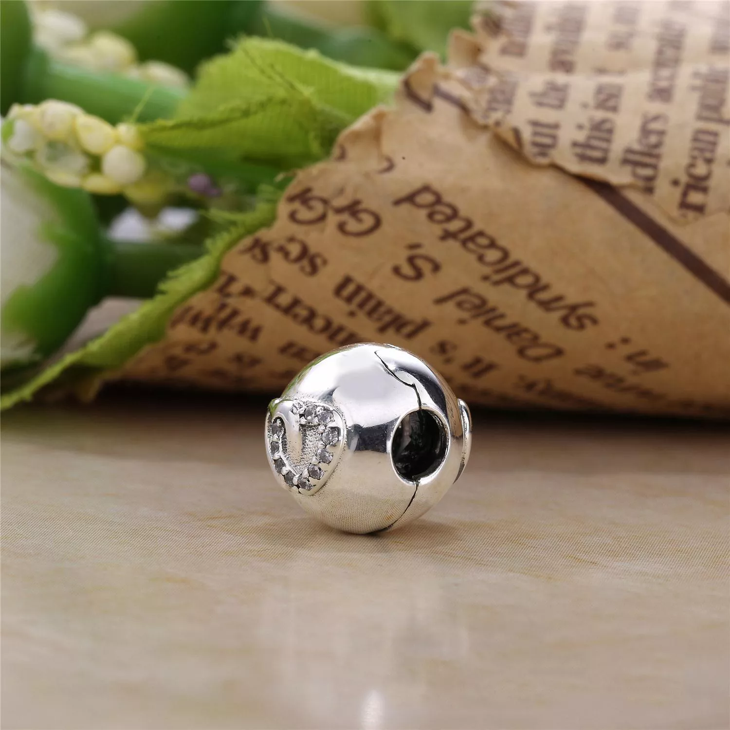 Clipe PANDORA Ligados pelo Coração - 792150CZ