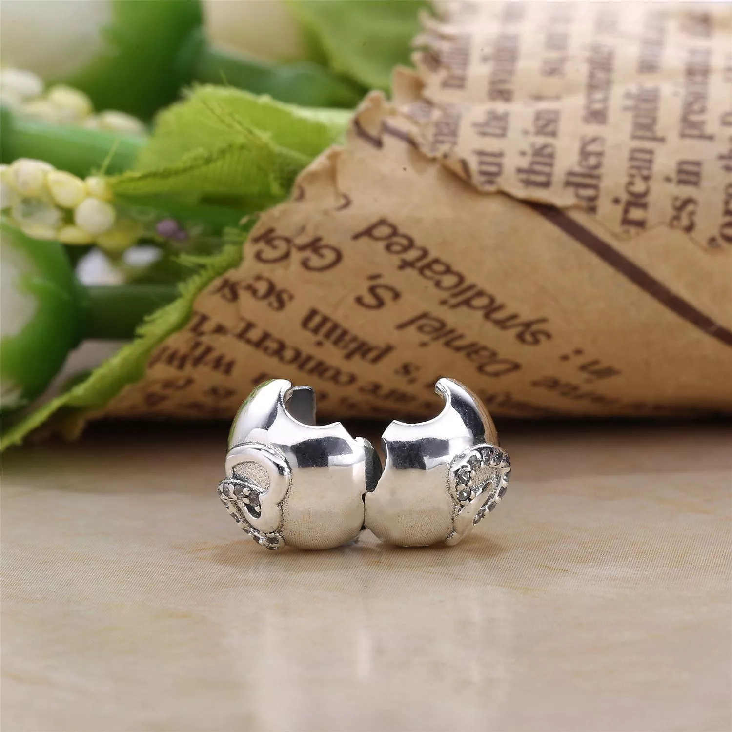 Clipe PANDORA Ligados pelo Coração - 792150CZ