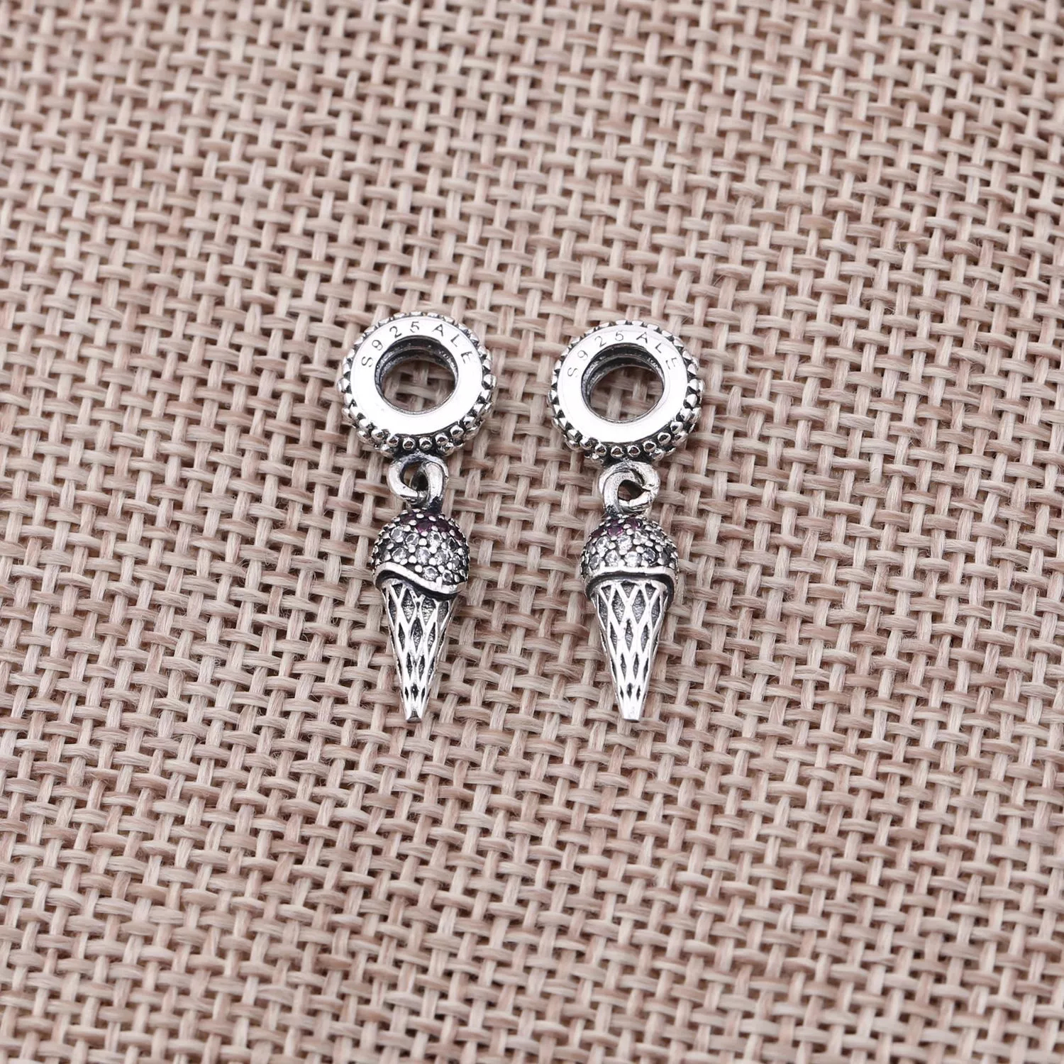 Conta PANDORA Gelado - 791710CZR