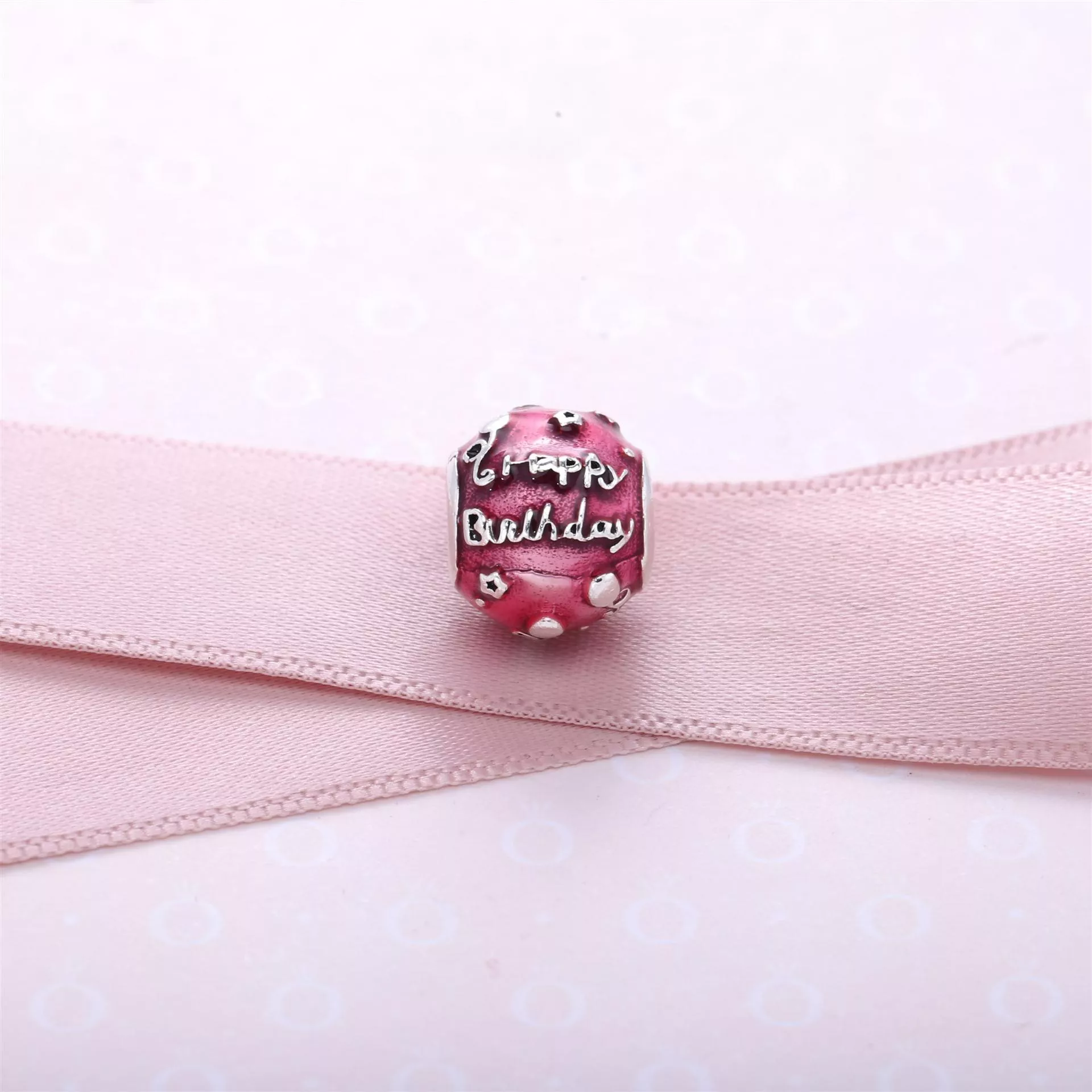 Conta PANDORA Parabéns - 791983EN117