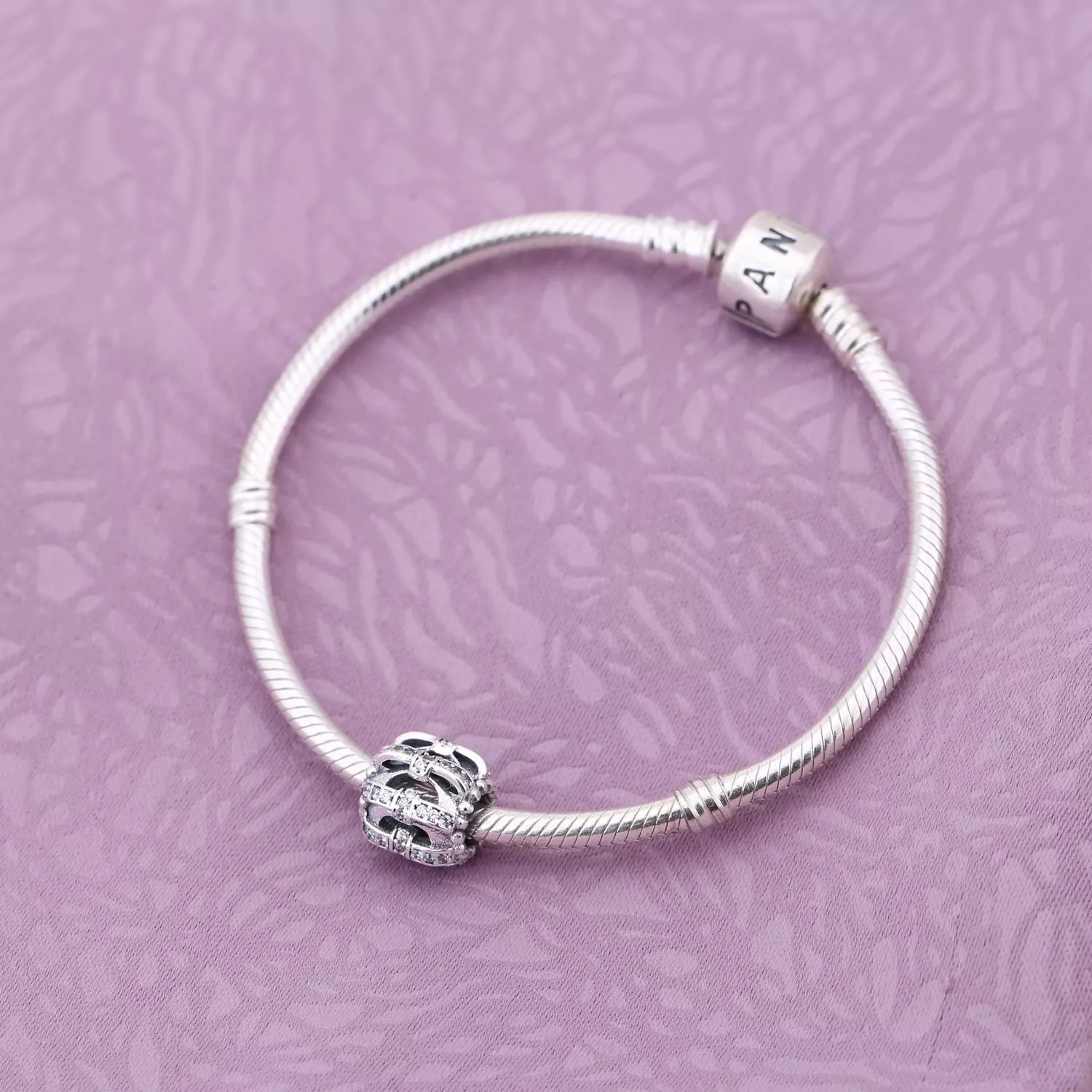 Conta PANDORA Rendilhada Shimmering Sentiments - 791779CZ
