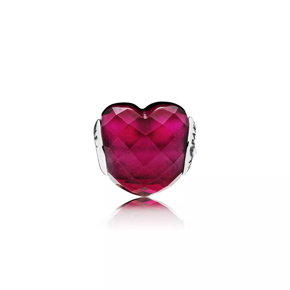 pandora berloques love
