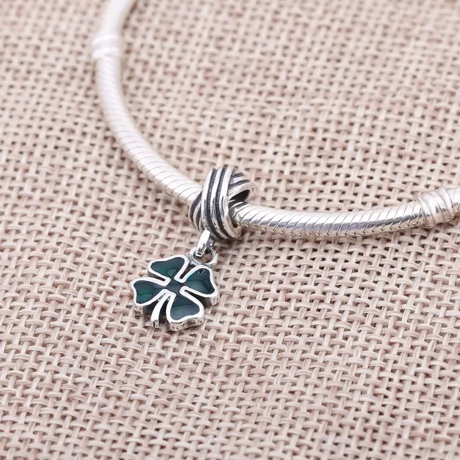 Pingente Pandora de prata Trevo