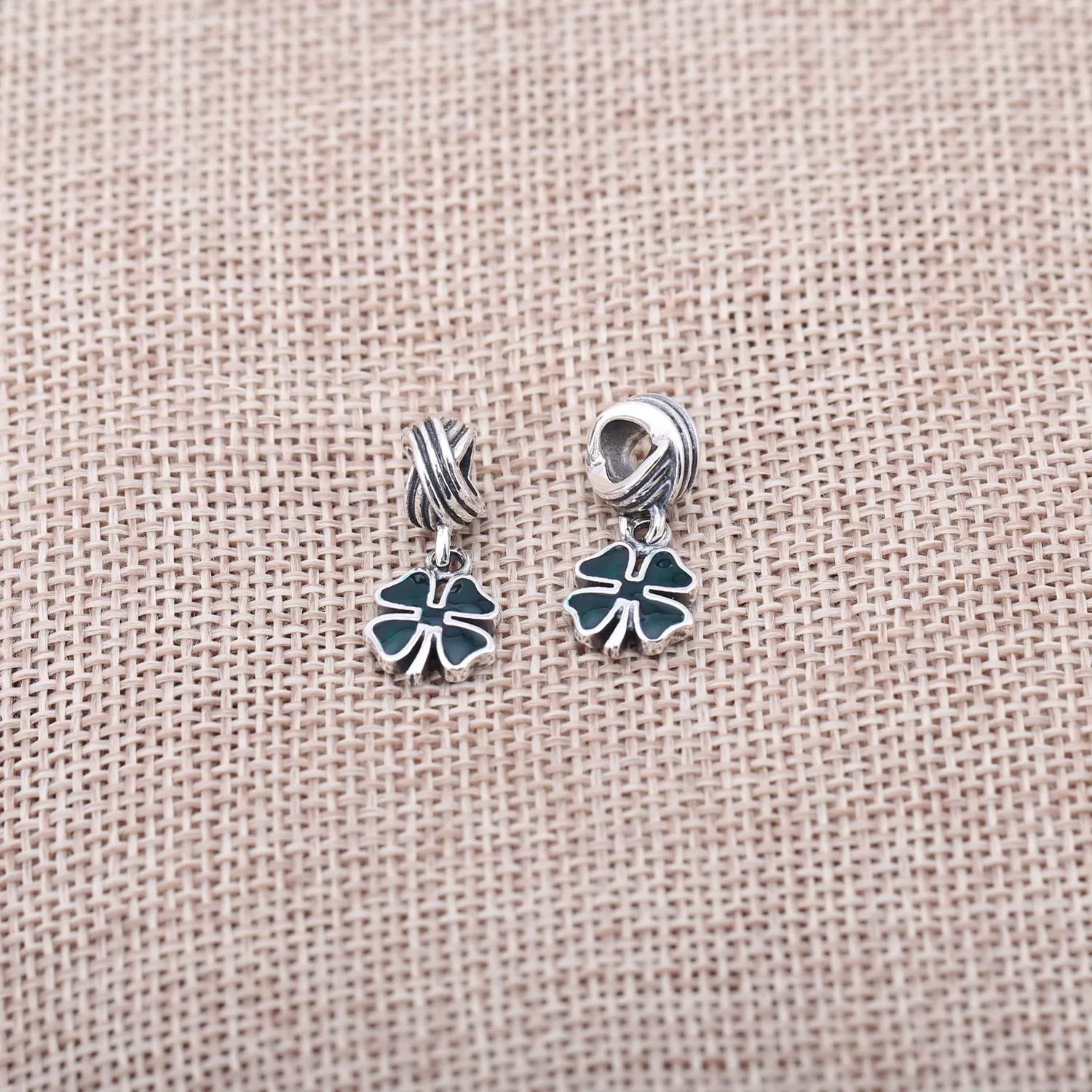 Pingente Pandora de prata Trevo