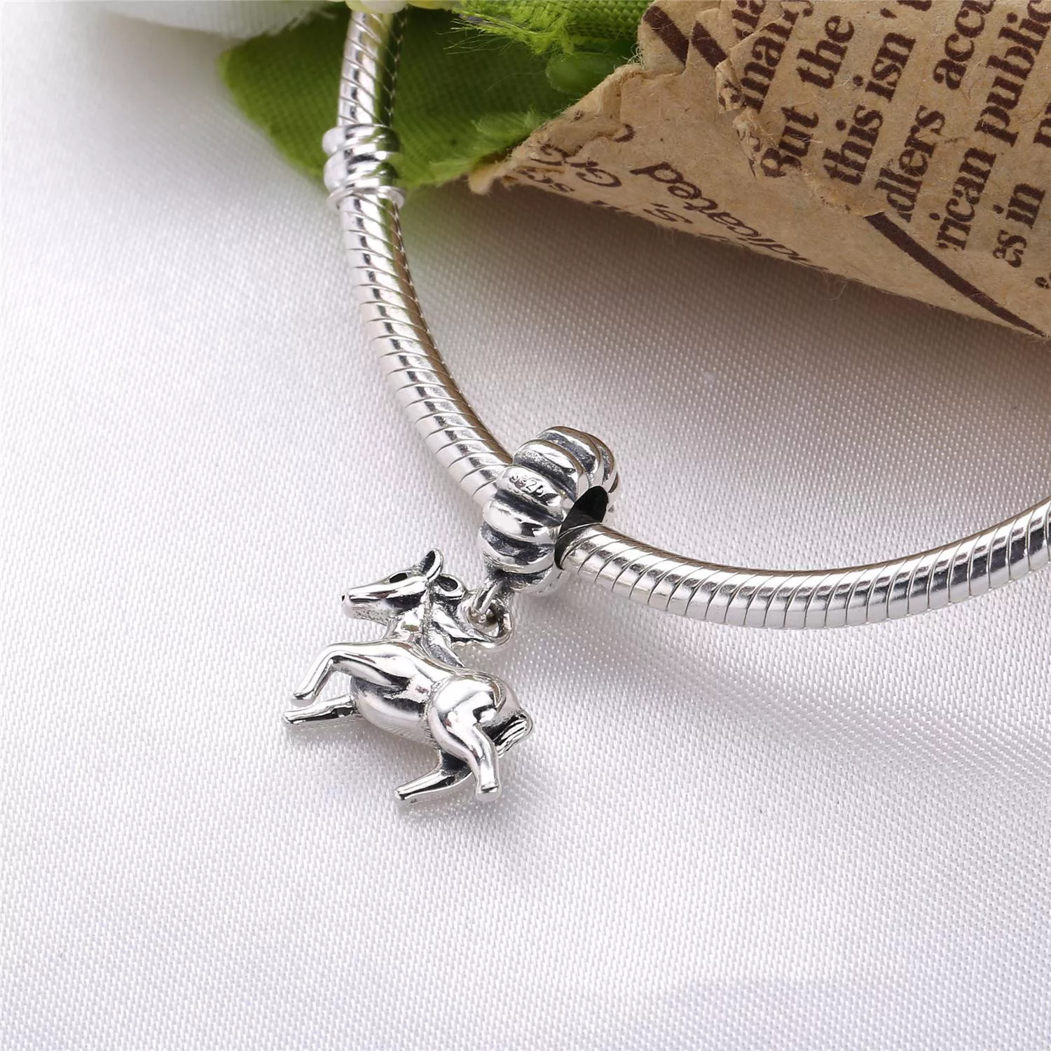 Pendente PANDORA Cavalo Zodiaco Chinês - 791099 - Contas