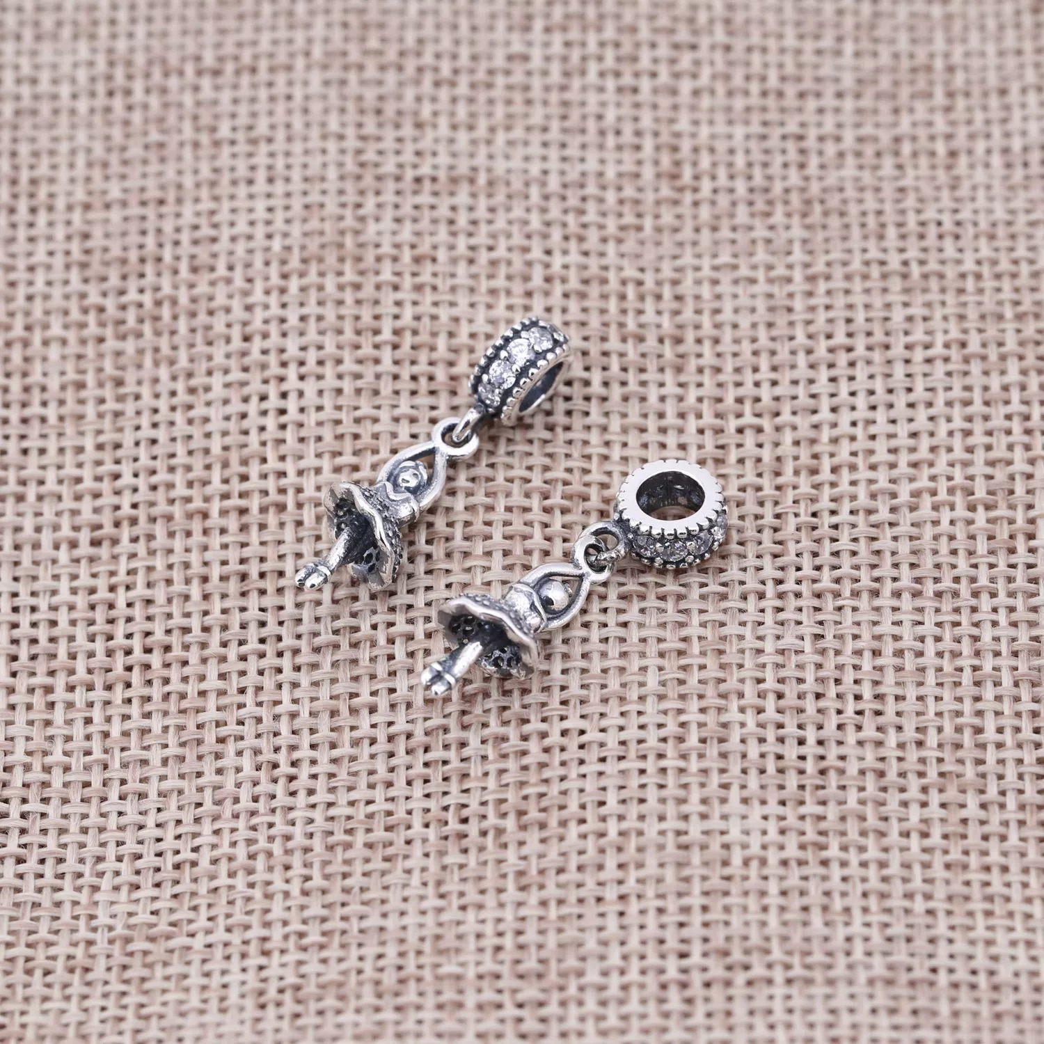 Charm com Pendente PANDORA Bailarina - 791365CZ