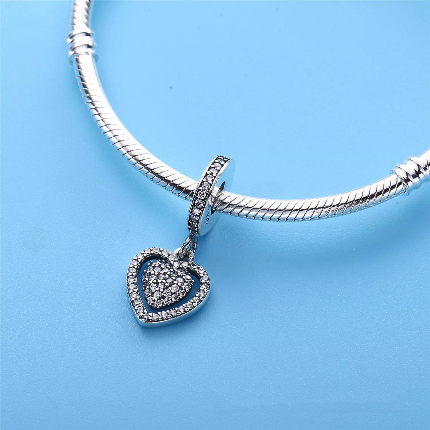 Pingente Pandora de prata Coração