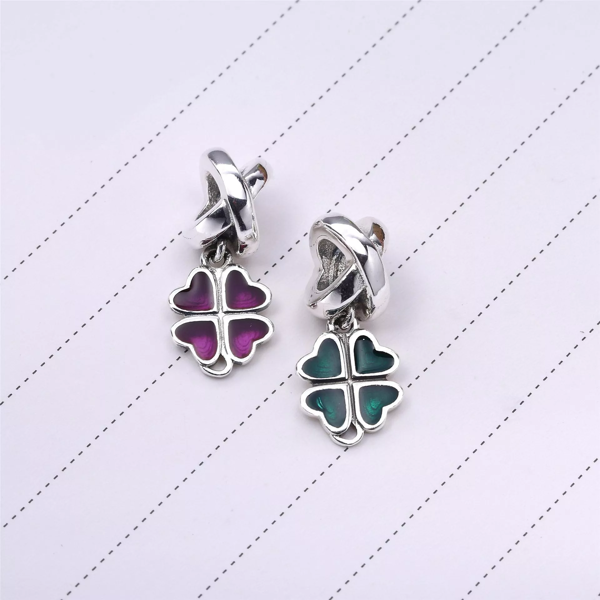 Four-leaf clover silver dangle with pink enamel - 790572EN07
