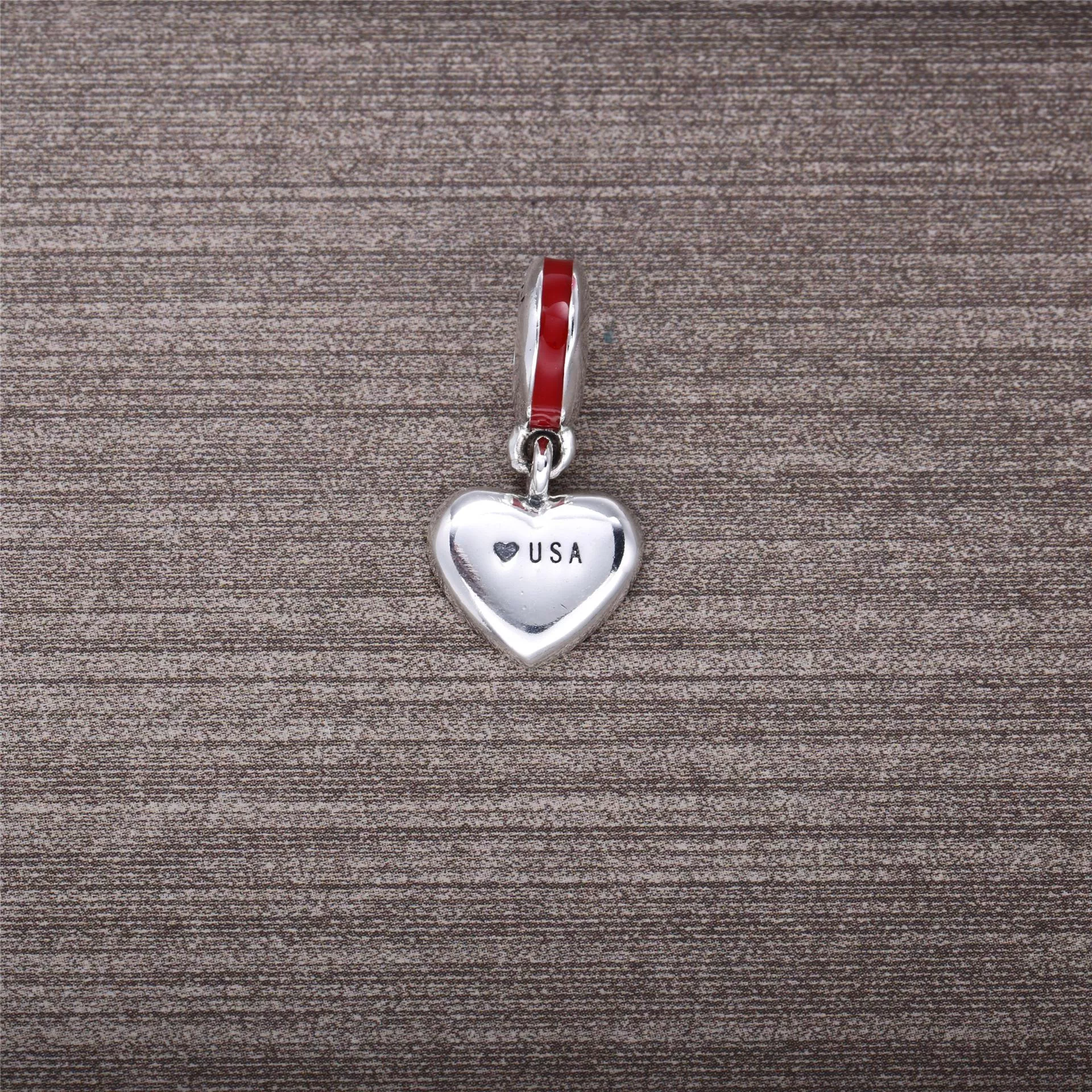 Charm PANDORA Coração Norte Americano