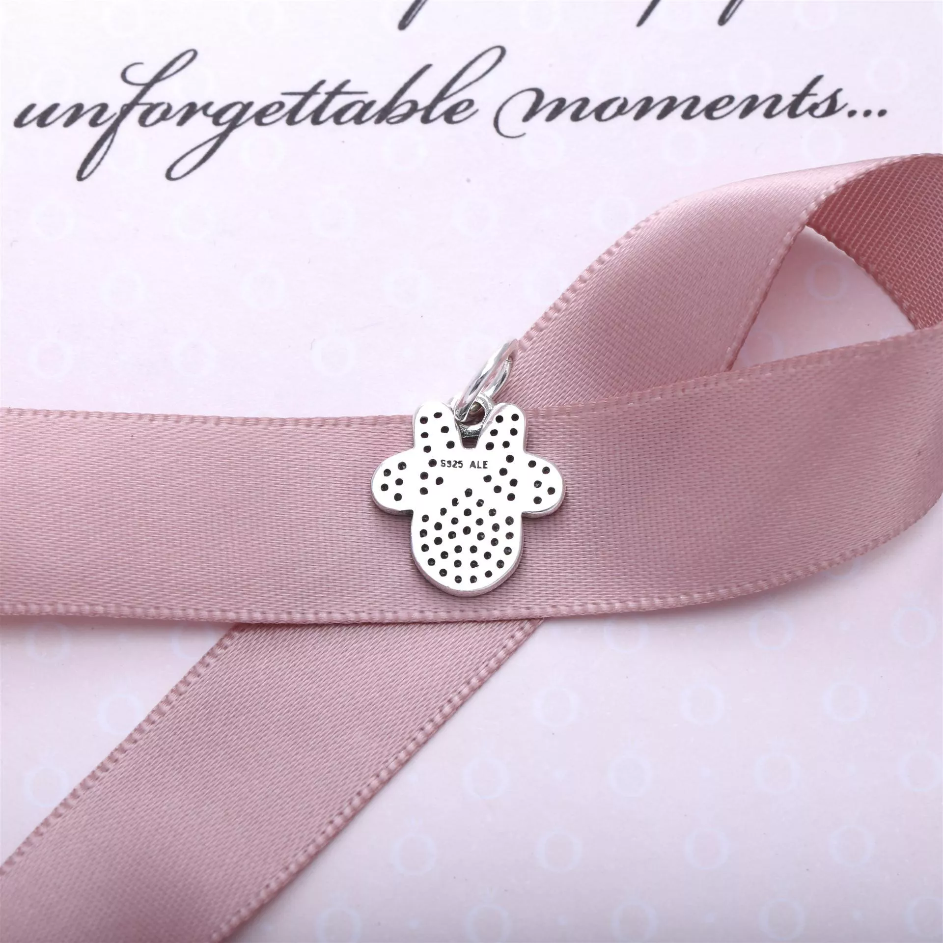 Pingente Pandora de prata Disney, Espumante Minnie Icon