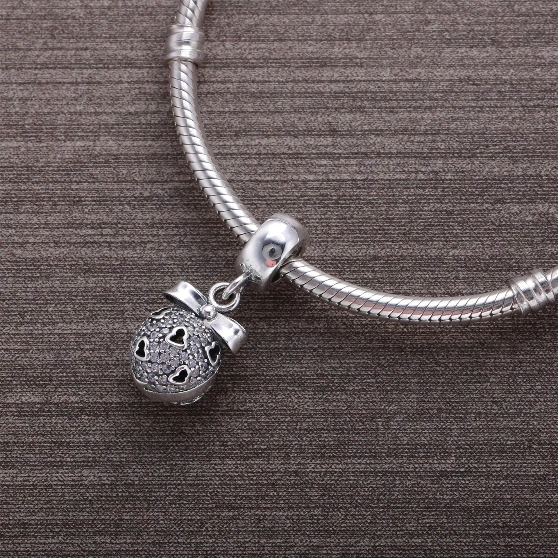 Pingente Pandora de prata Doces