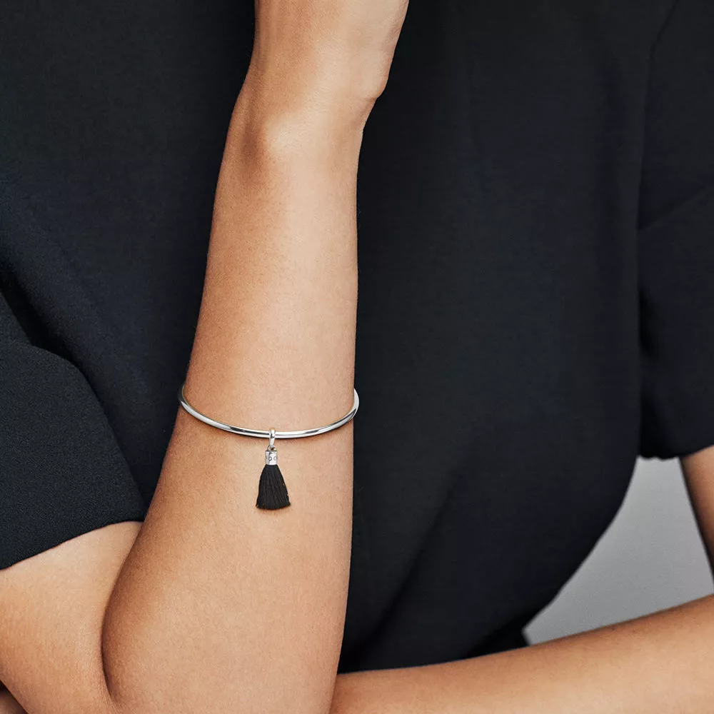 Pingente PANDORA Tassel Preto