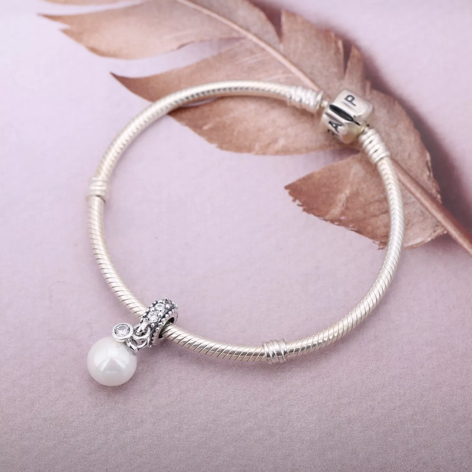 Pingente PANDORA Pérola da Intuição - 791871P