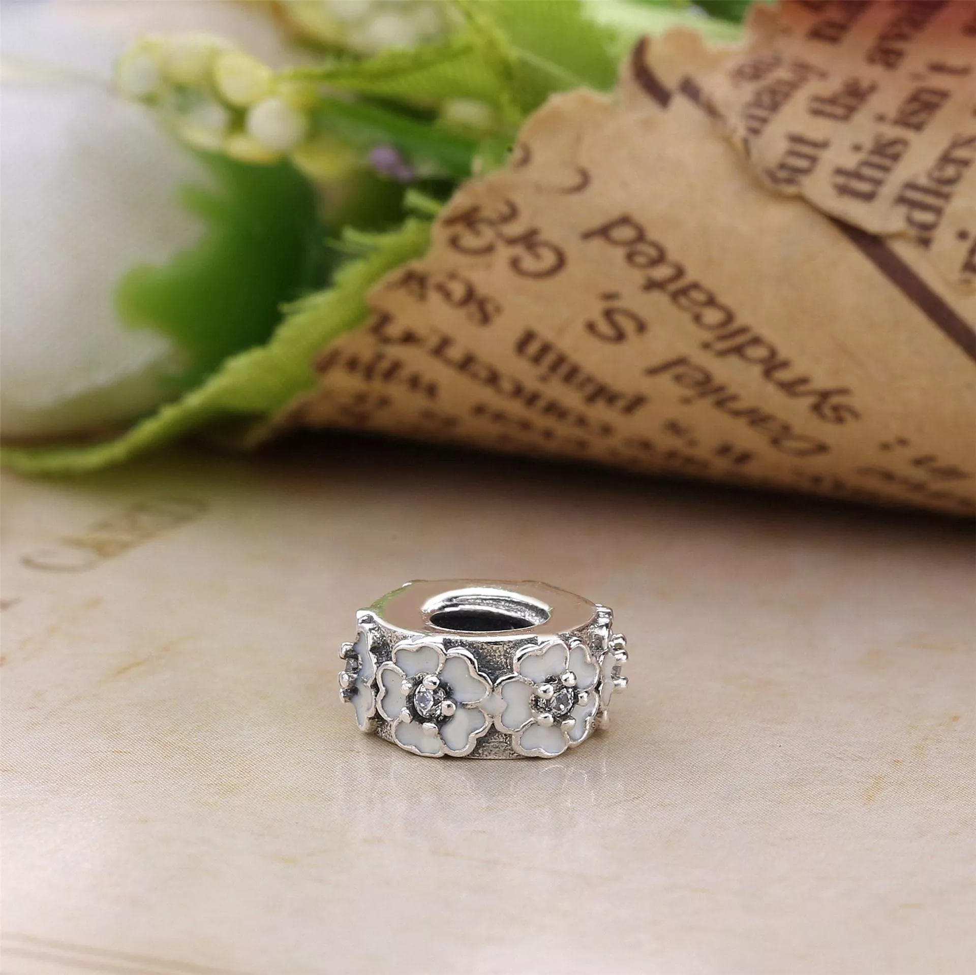 Separador Pandora de prata Prímula rosa