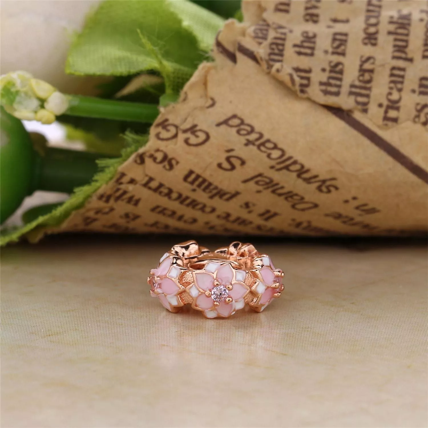 Separador PANDORA Flor de Magnólia - 792088PCZ