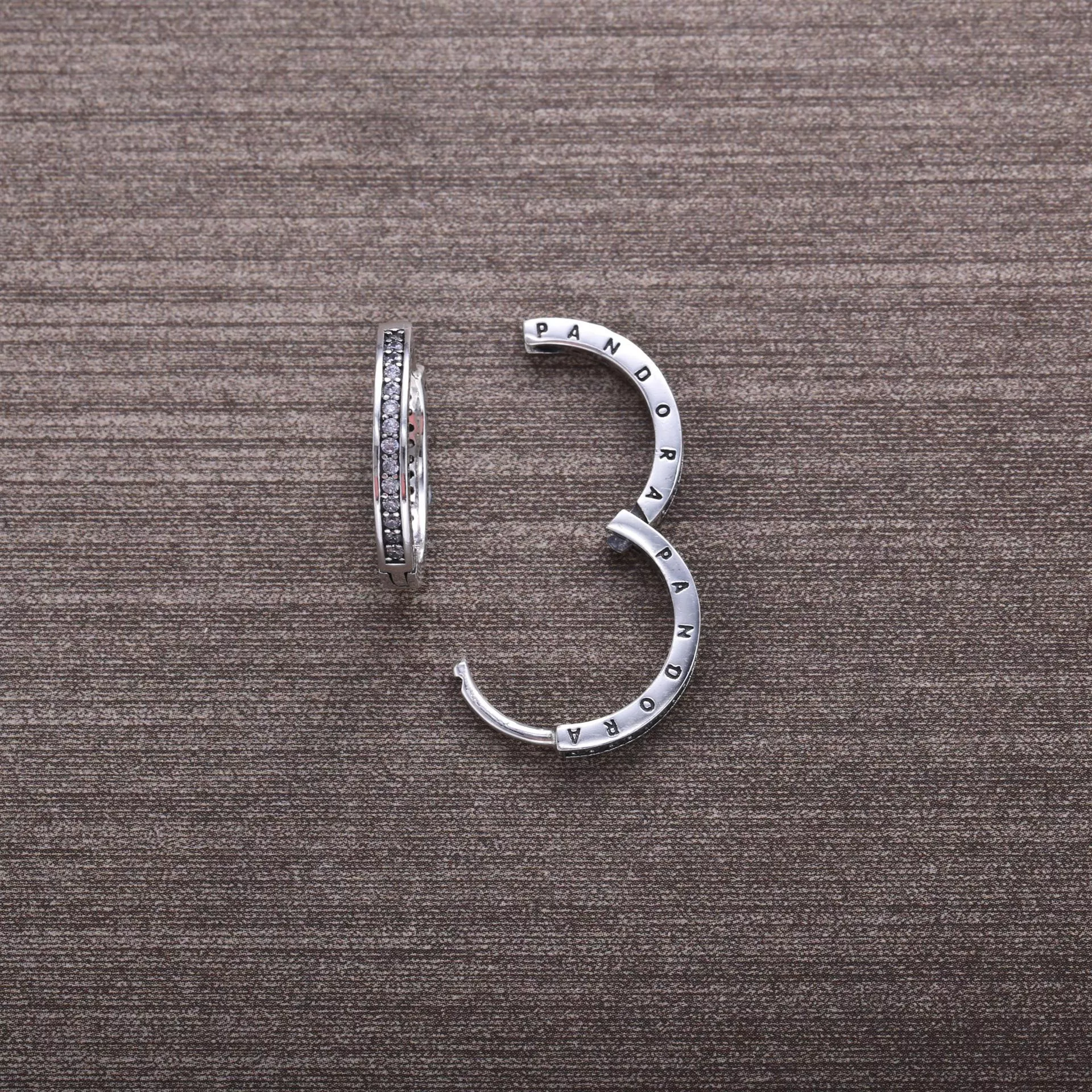 Brinco de Prata Argola Brilho PANDORA - 290558CZ
