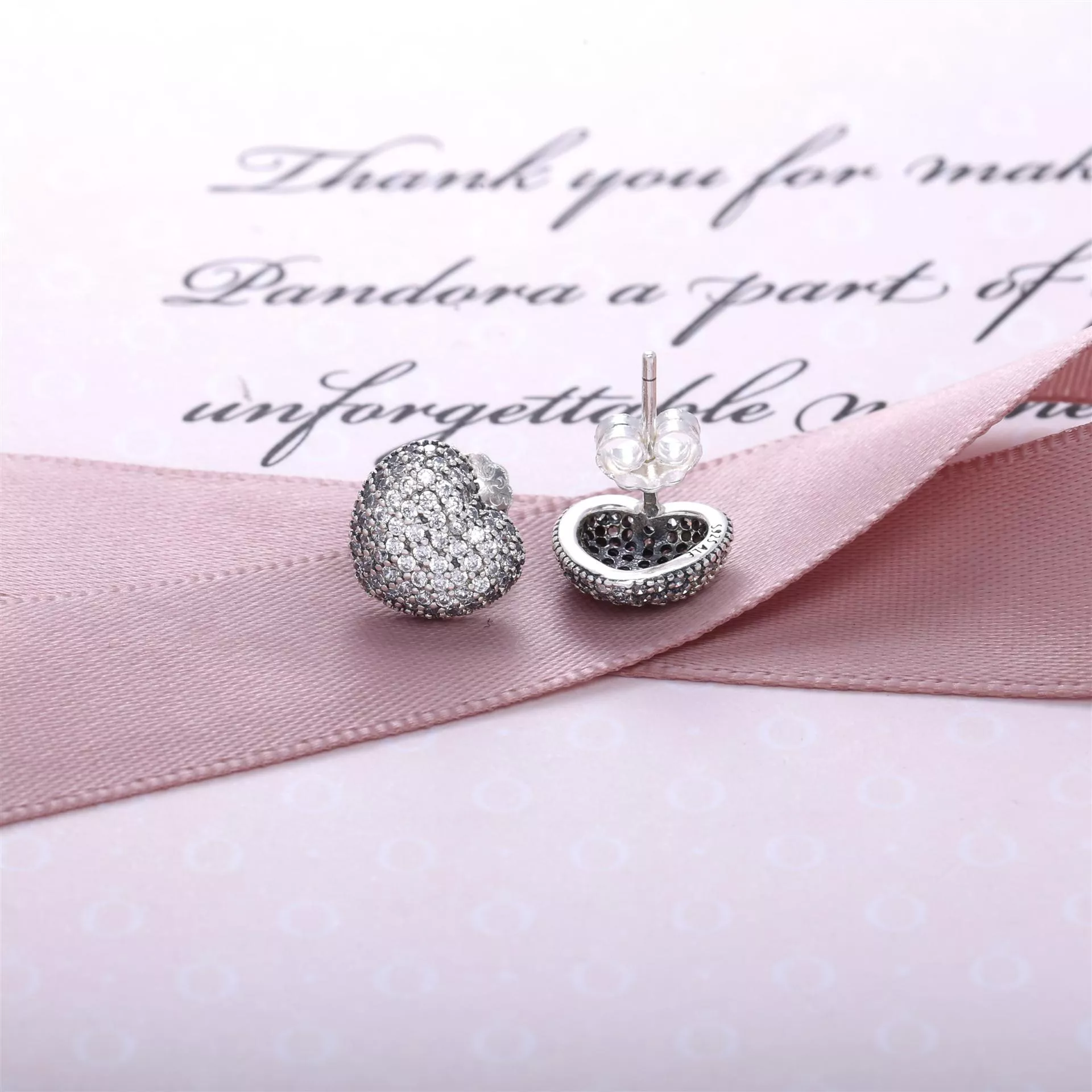 Brinco PANDORA Coração De Pavê