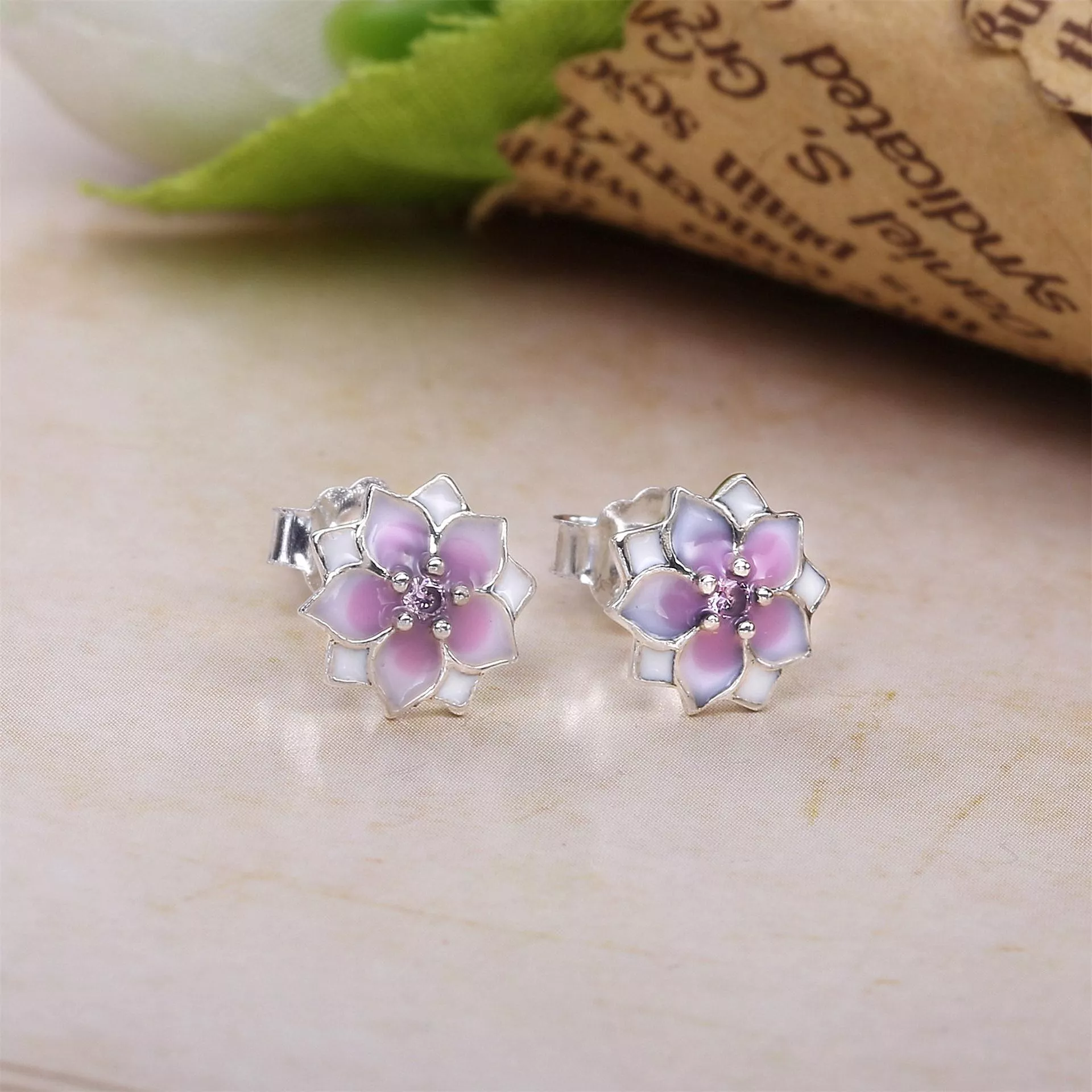 Brincos PANDORA Flor de Magnólia - 290739PCZ