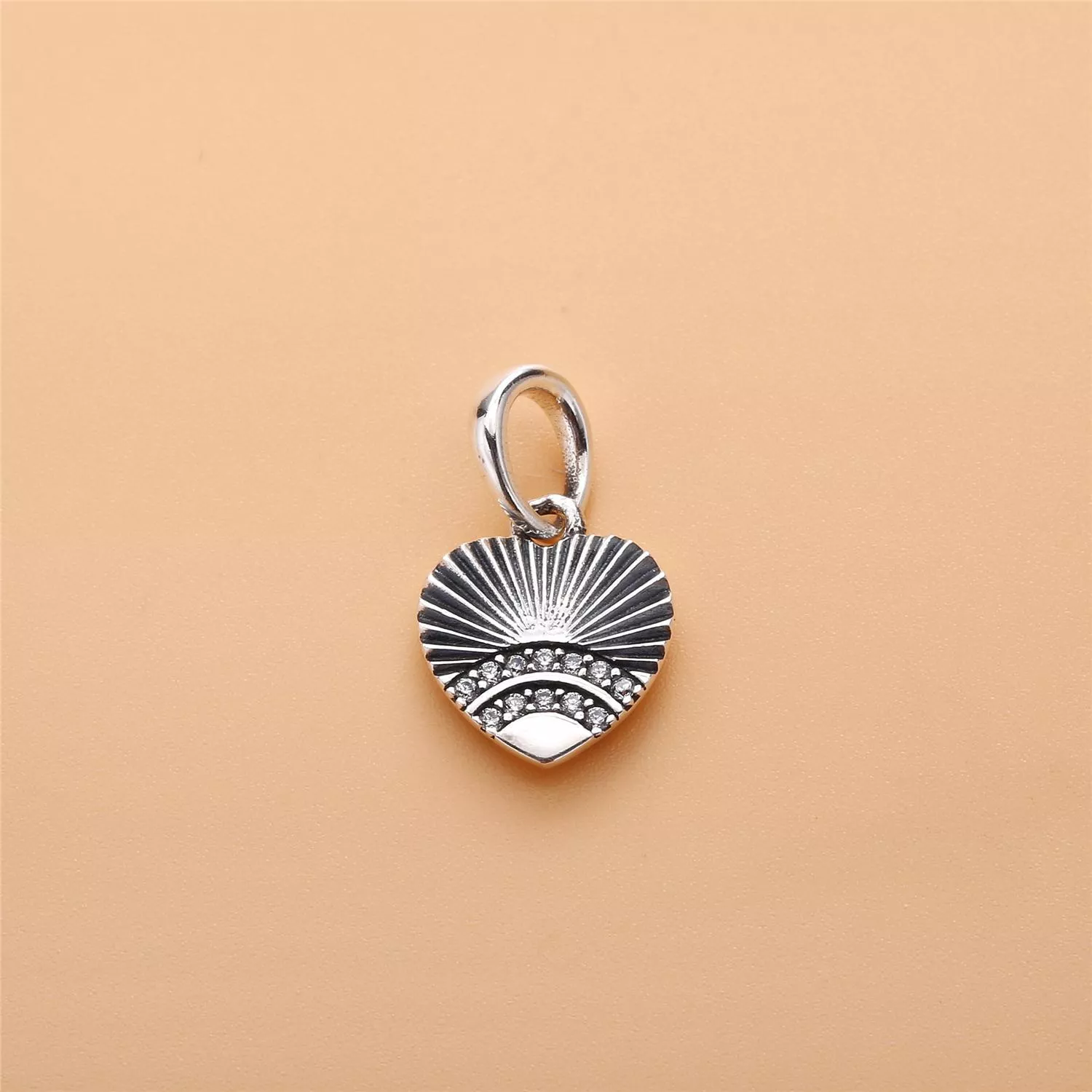 Charm Pendente PANDORA Concha do Amor - 397286CZ