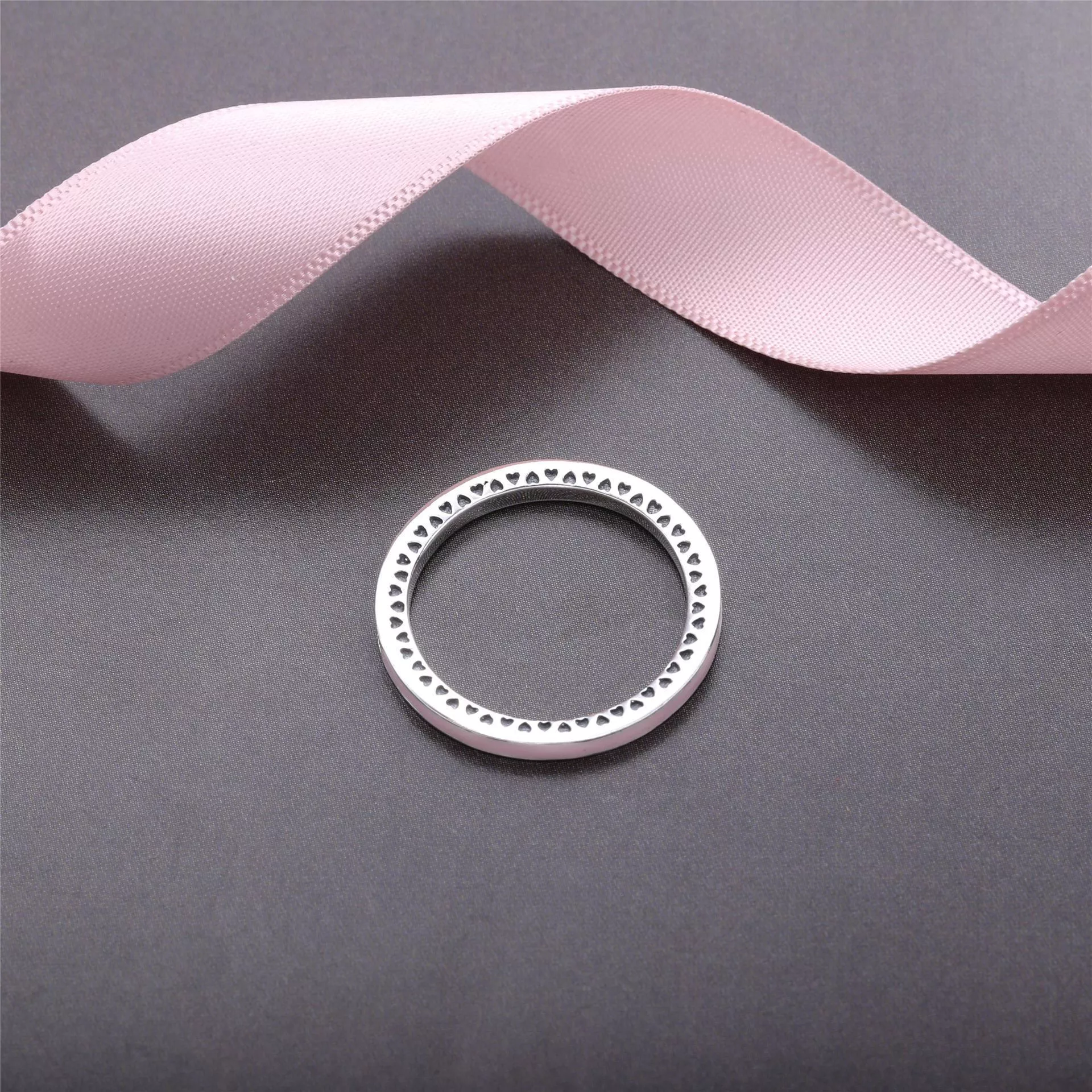 Anel Corações Radiantes PANDORA Orquídea - 191011NCC