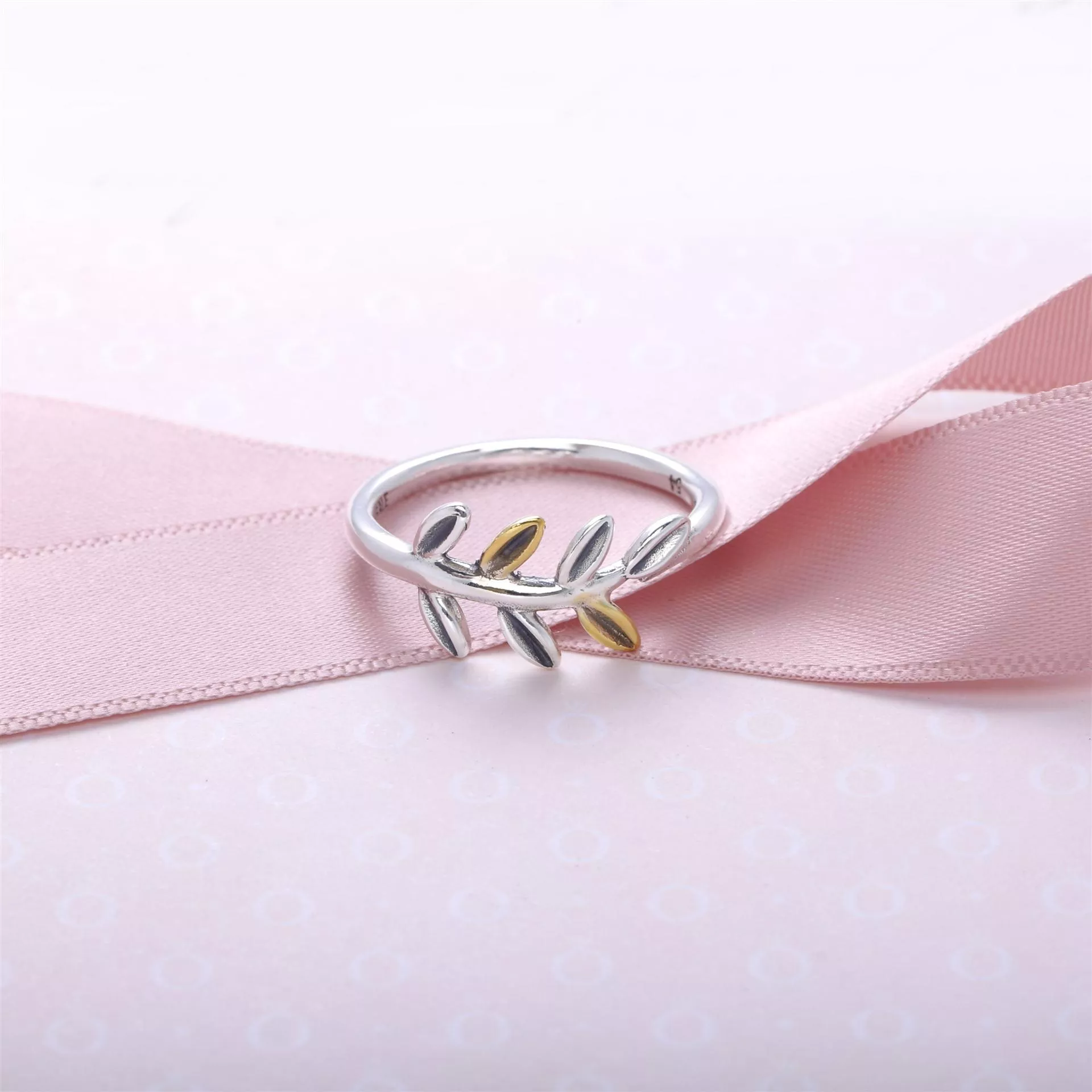 Anel PANDORA de Prata Folhas de Louro - 190920