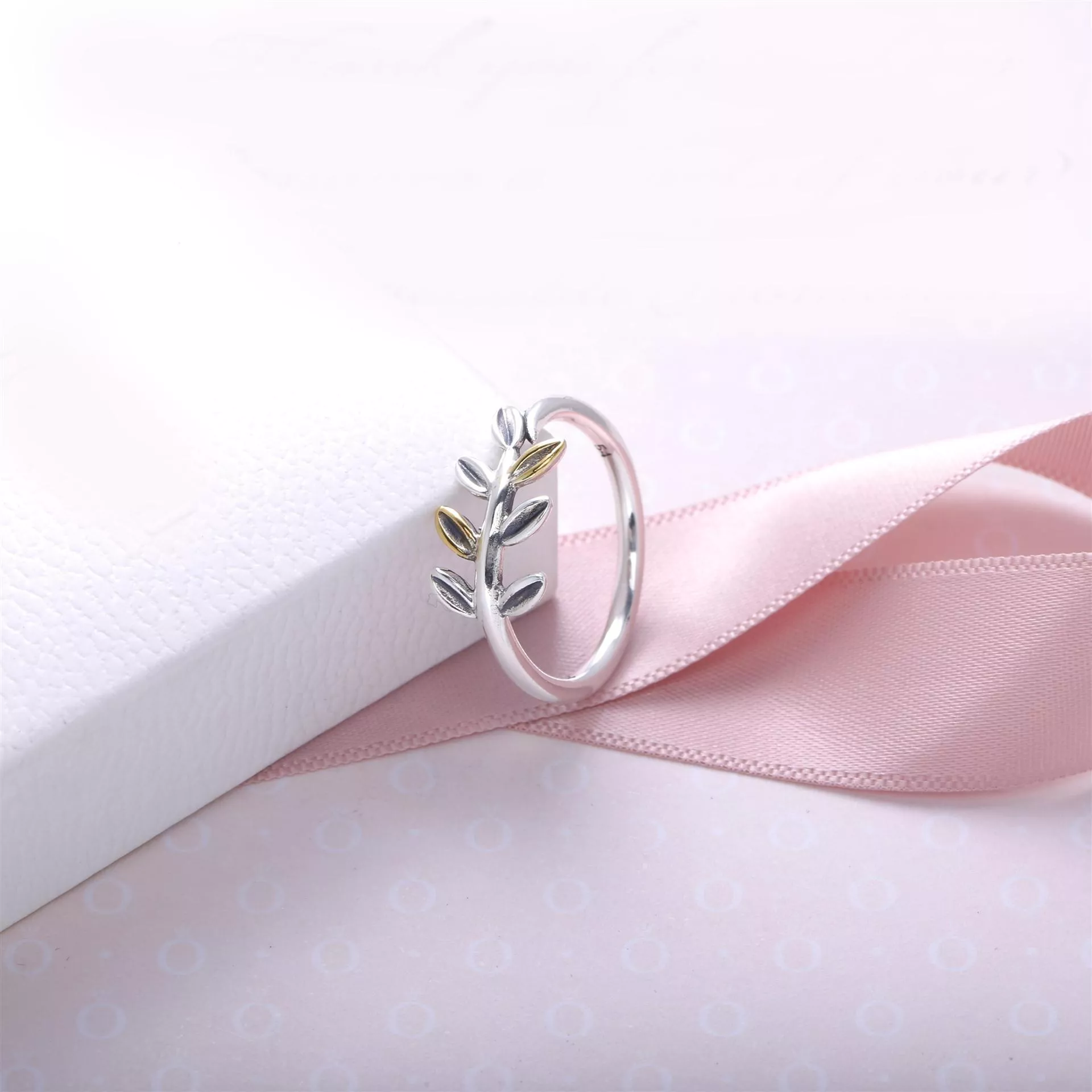 Anel PANDORA de Prata Folhas de Louro - 190920