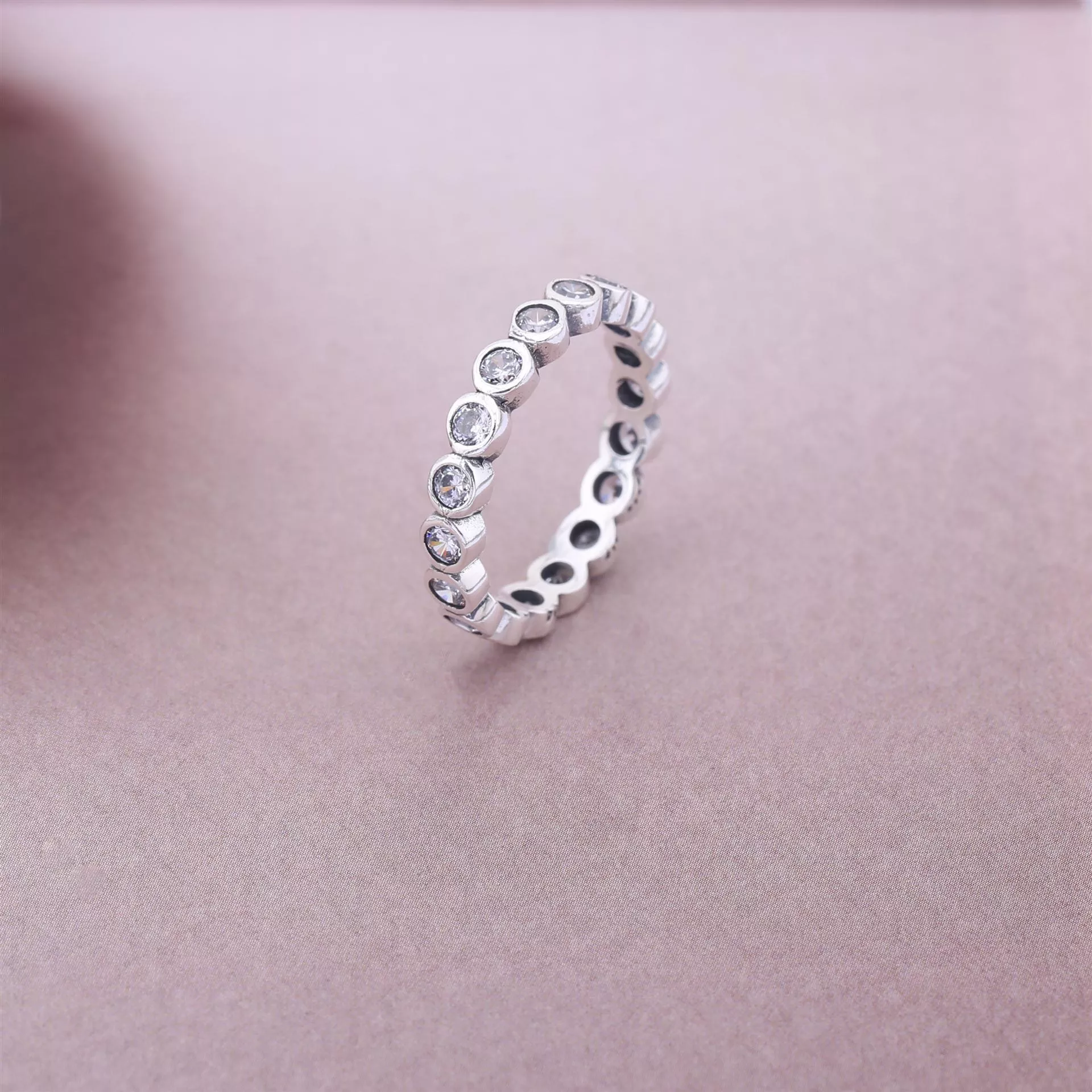 Anel PANDORA Brilhante Rainha - 190942CZ