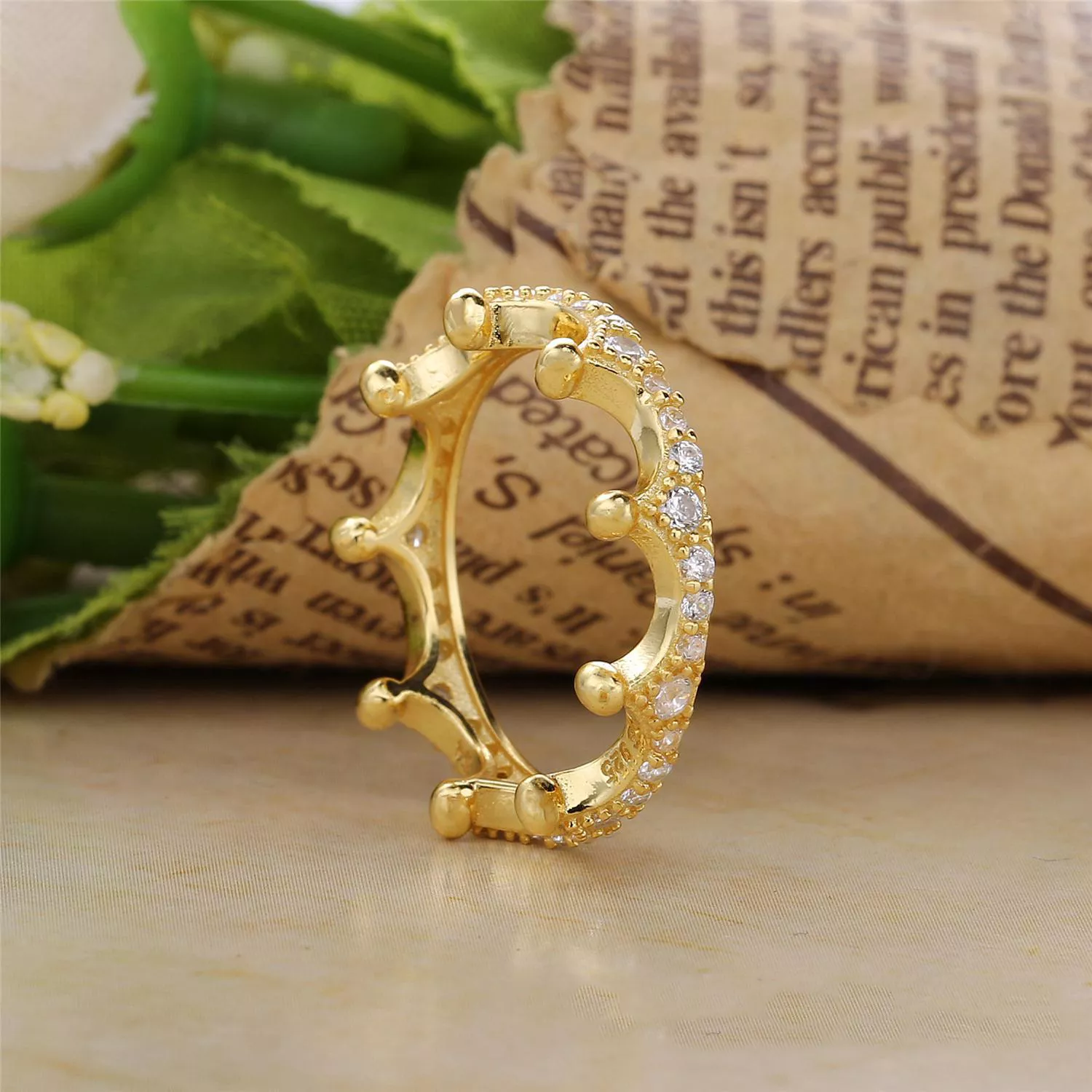 Anel PANDORA Shine Coroa da Rainha - 167119CZ