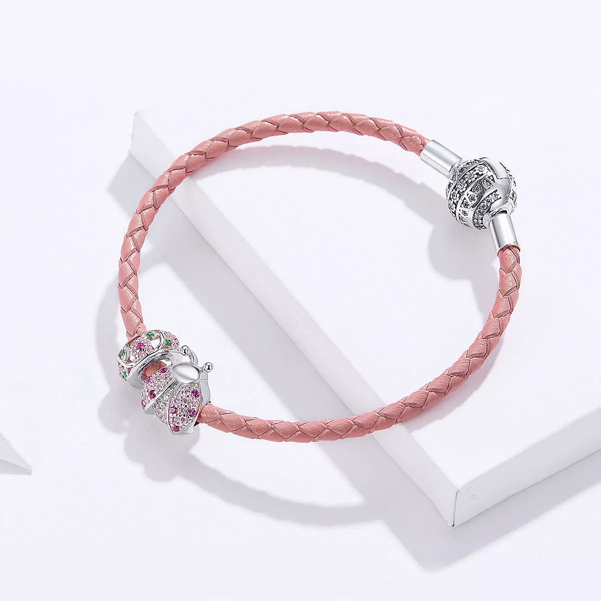Bracelete Couro Joaninha estilo Pandora - SCB823