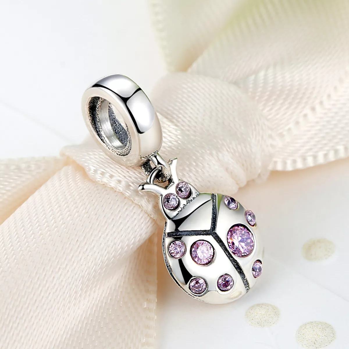 Charm Pendente Besouro Pequeno estilo Pandora - SCC023