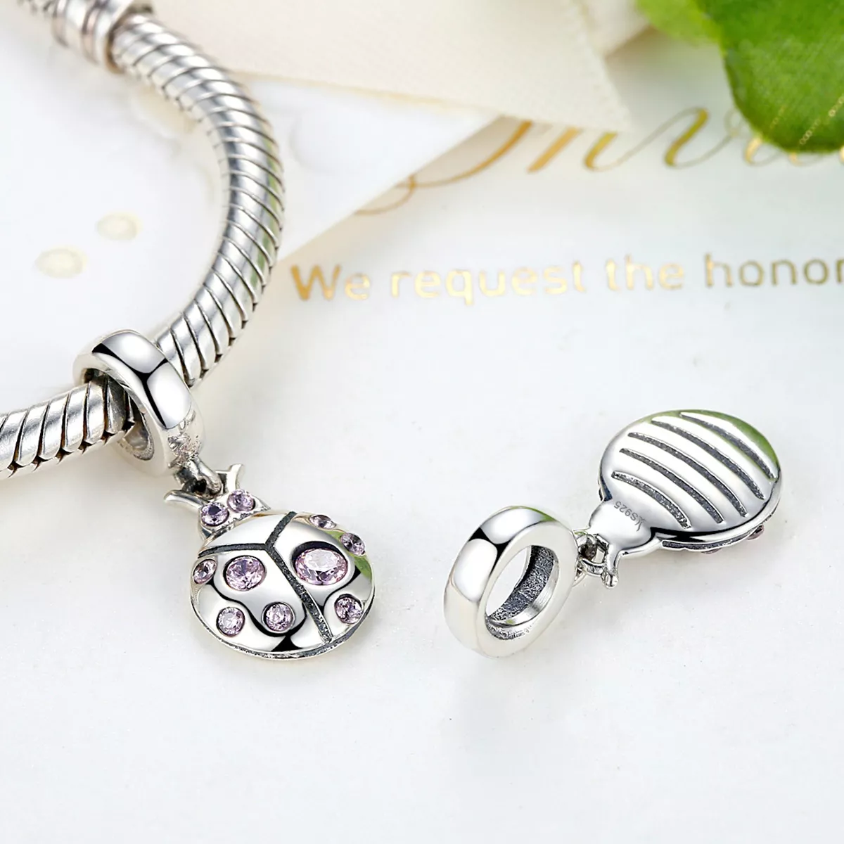 Charm Pendente Besouro Pequeno estilo Pandora - SCC023