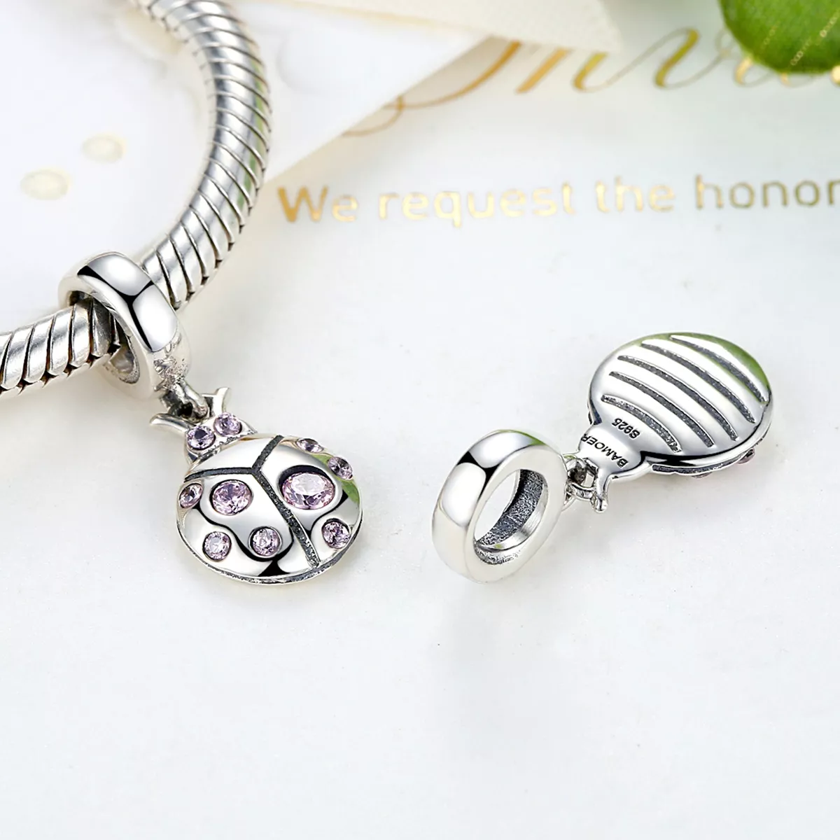 Charm Pendente Besouro Pequeno estilo Pandora - SCC023