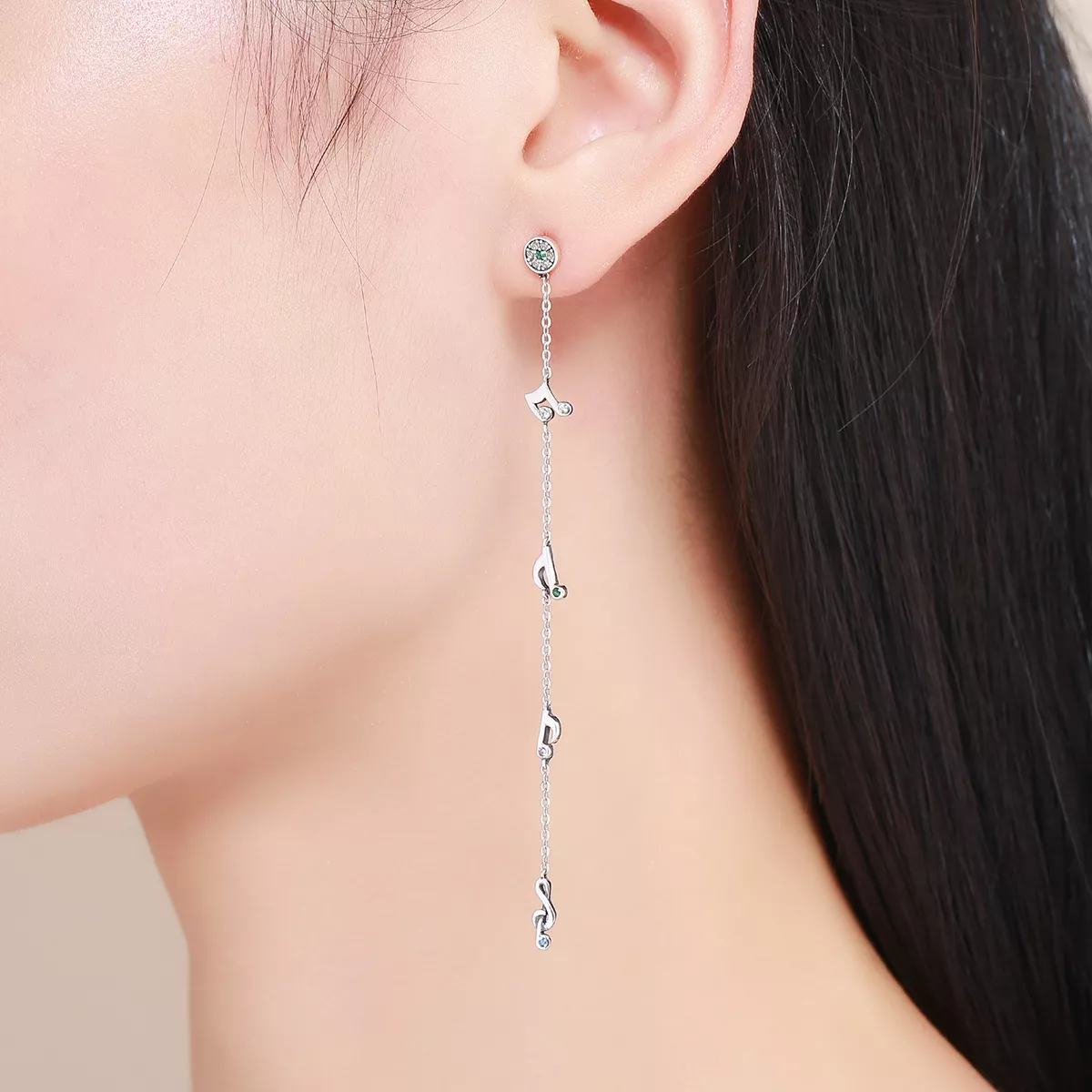 Brinco Notas oscilantes estilo Pandora - SCE202