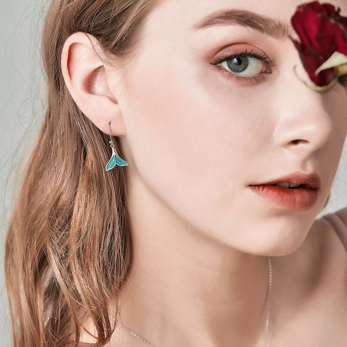 Brinco Rabo de peixe life Pandora - SCE065