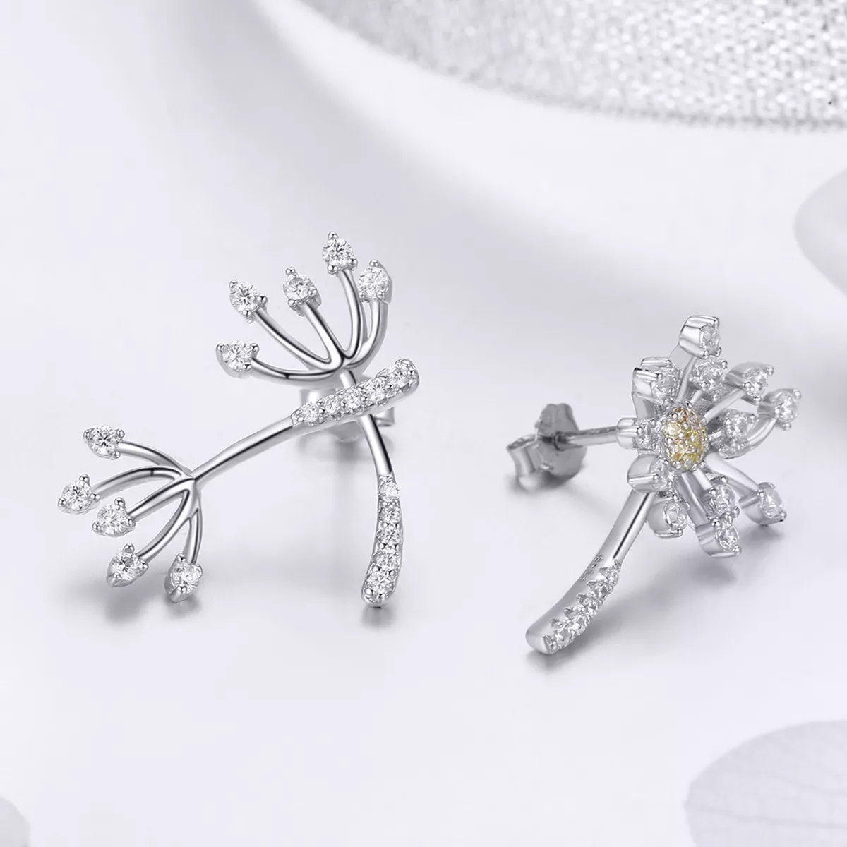 Brincos Petit Amor dente de leão estilo Pandora - SCE506