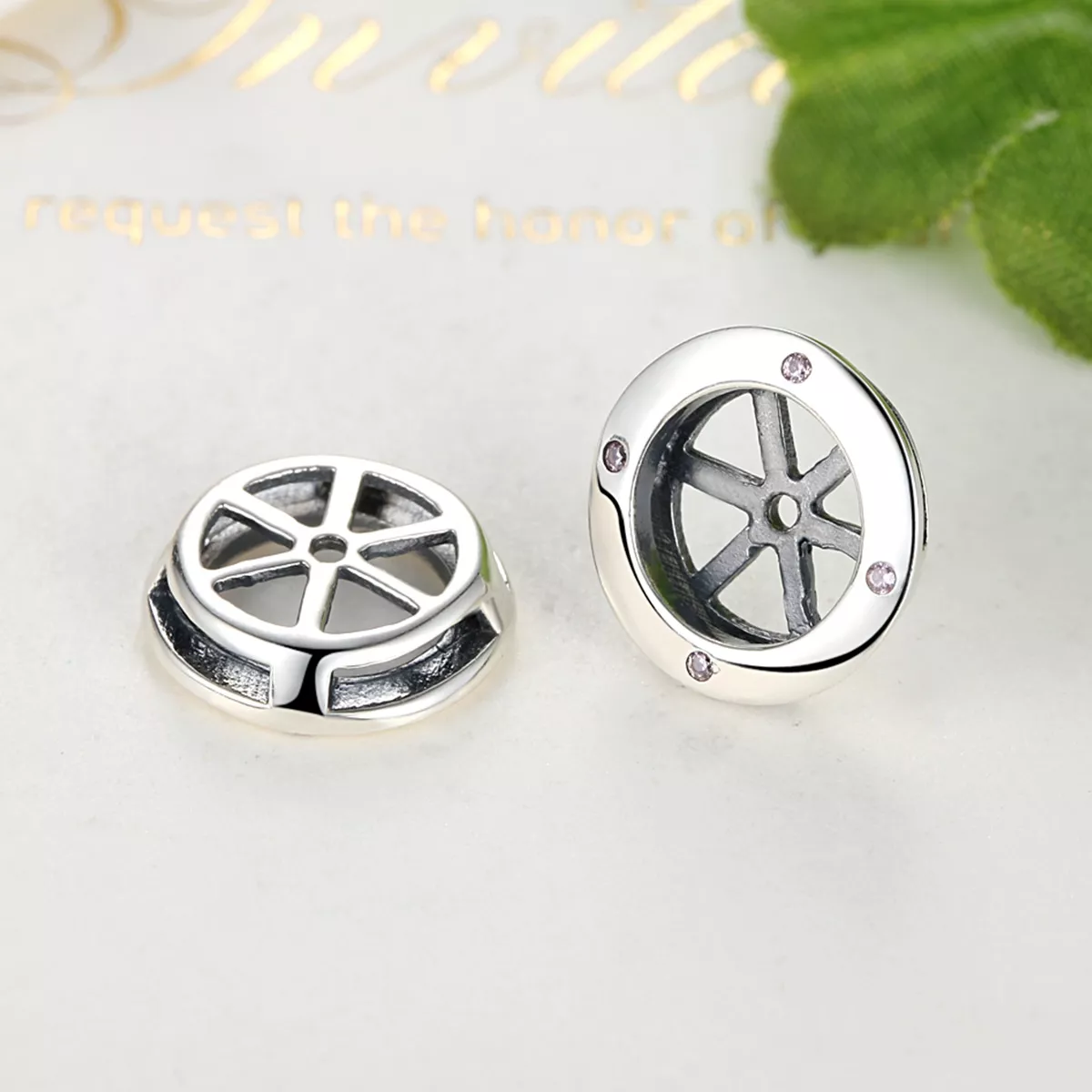 Brincos Petit Brilhante Clássico estilo Pandora - SCE032-1W