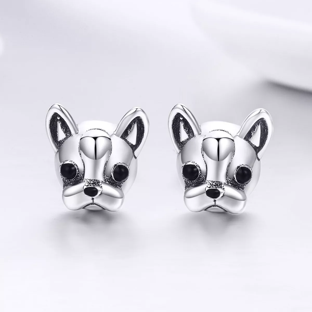 Brincos Petit Bulldog Fofo estilo Pandora - SCE283