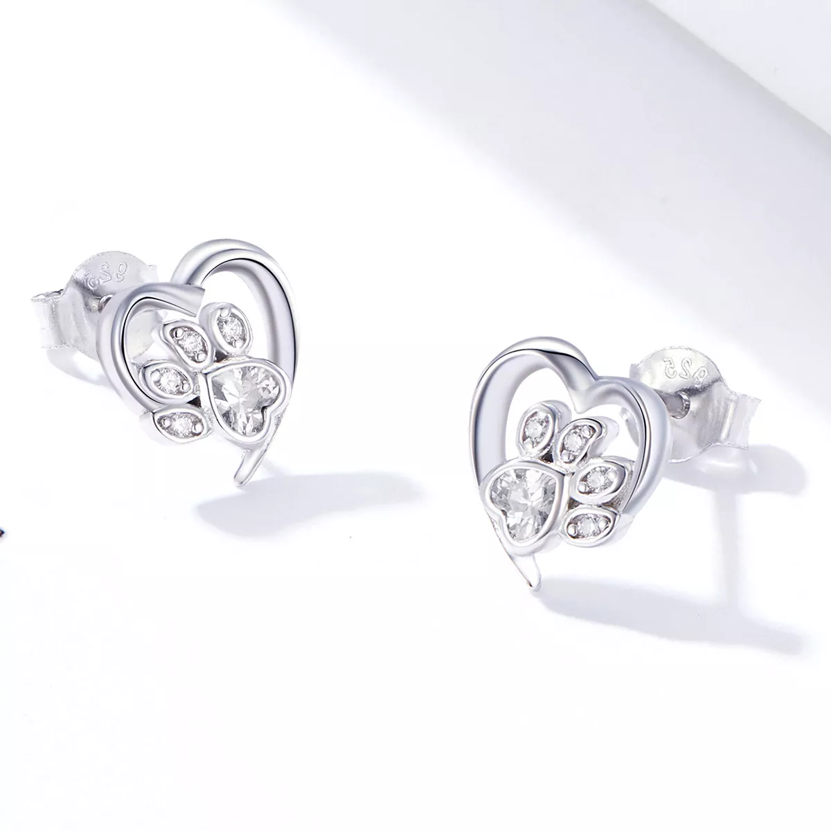 Brincos Petit Pata de cão carinhosa estilo Pandora - SCE654-WH