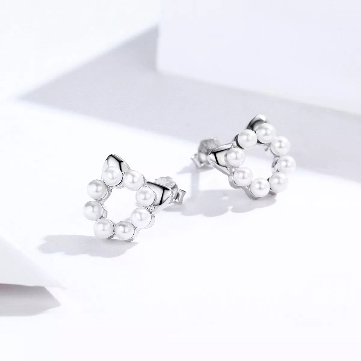 Brincos Petit Pearl Cat estilo Pandora - SCE688