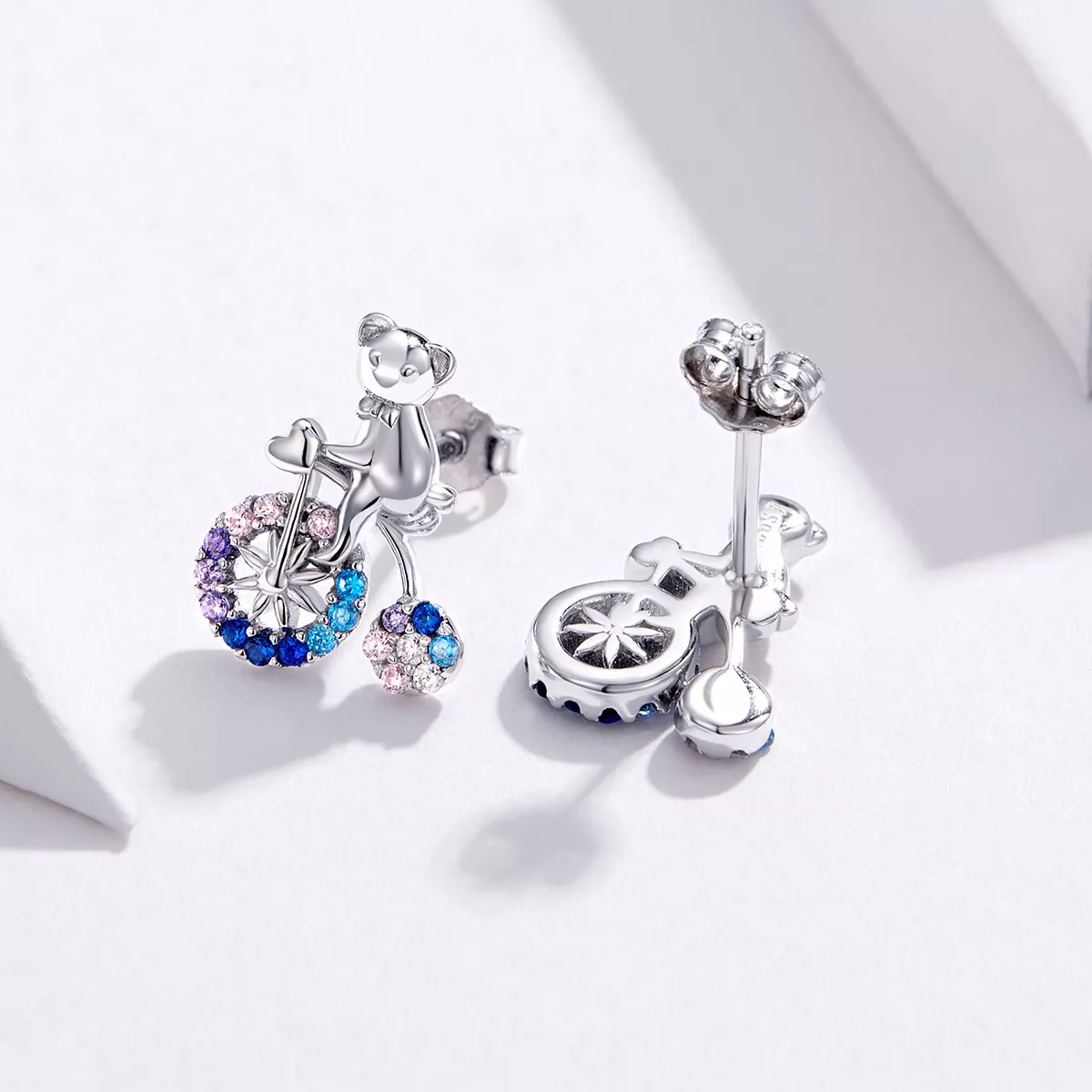 Brincos Petit Urso de bicicleta estilo Pandora - SCE677