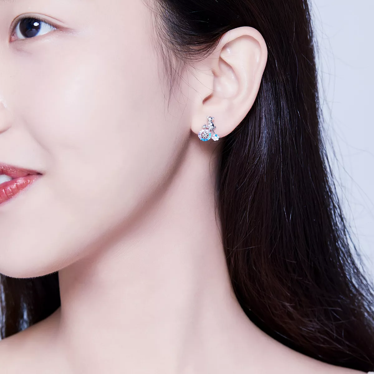 Brincos Petit Urso de bicicleta estilo Pandora - SCE677