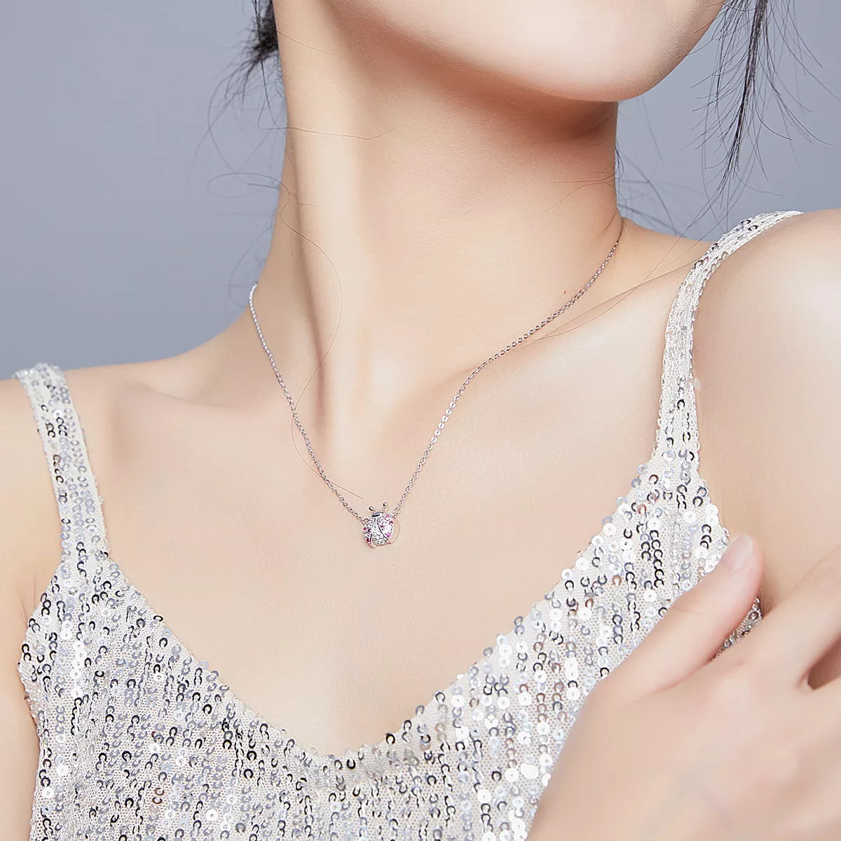 Colar Joaninha deslumbrante estilo Pandora - SCN400